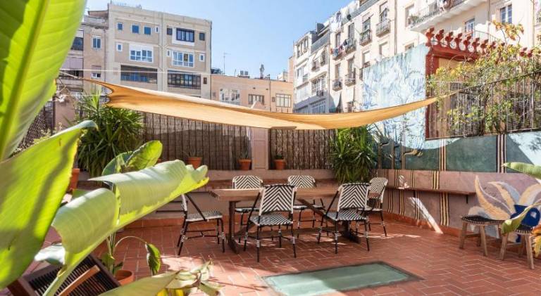 Apartment with terrace | Next to Casa Milà — photo 2