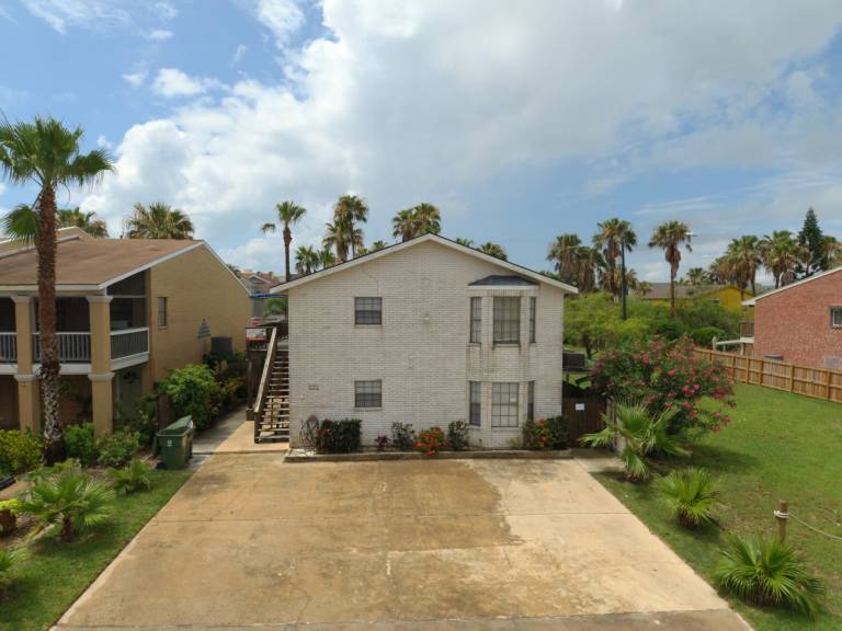 Condo with pool & grill | Sea view — photo 5