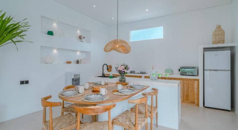 Villa Kalliste - Mediterranean & Luxury 3BR - Canggu Beach — photo 3