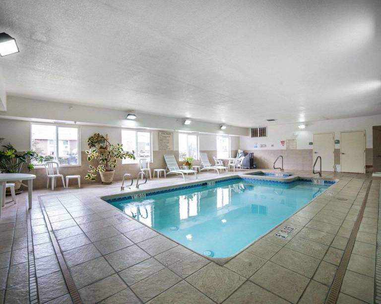 Comfort Inn & Suites Rawlins — photo 4
