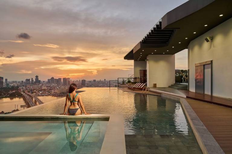 THE PENINSULA PHNOM PENH