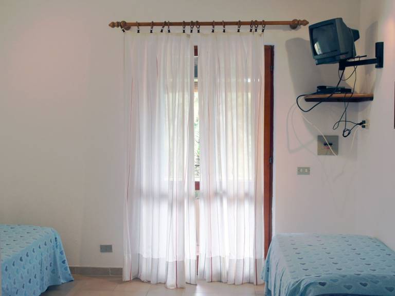 Charming rental apartment with patio | Pets are welcome — photo 4