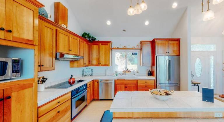Vacation home with hot tub | Close to the beach | Pets are welcome — photo 5