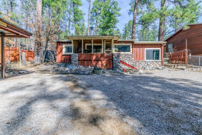 Happy Home: Cute, Cozy and Waiting for you! in Ruidoso, NM