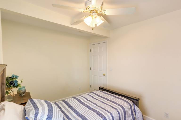 Apartment  Delafield