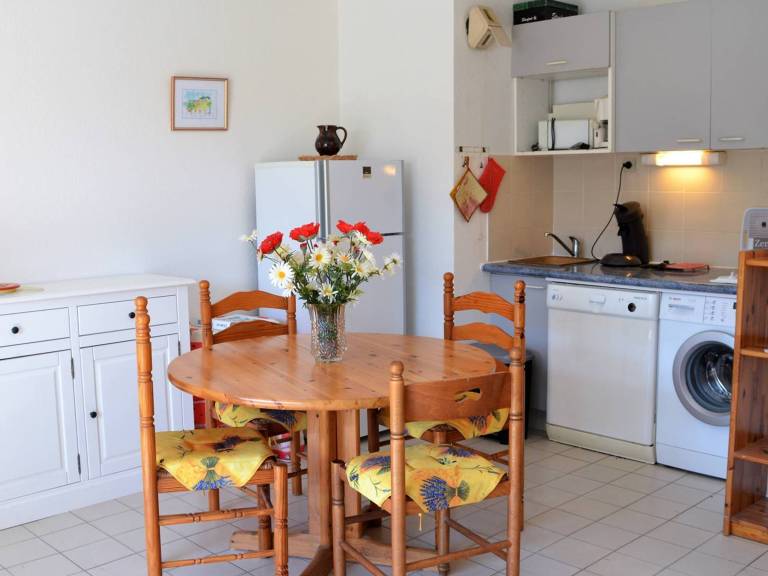 Apartment with 1 room for 4 persons — photo 4