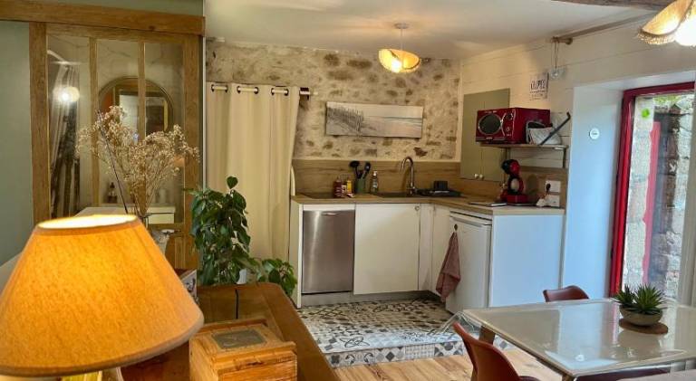 House with patio & yard in Cholet