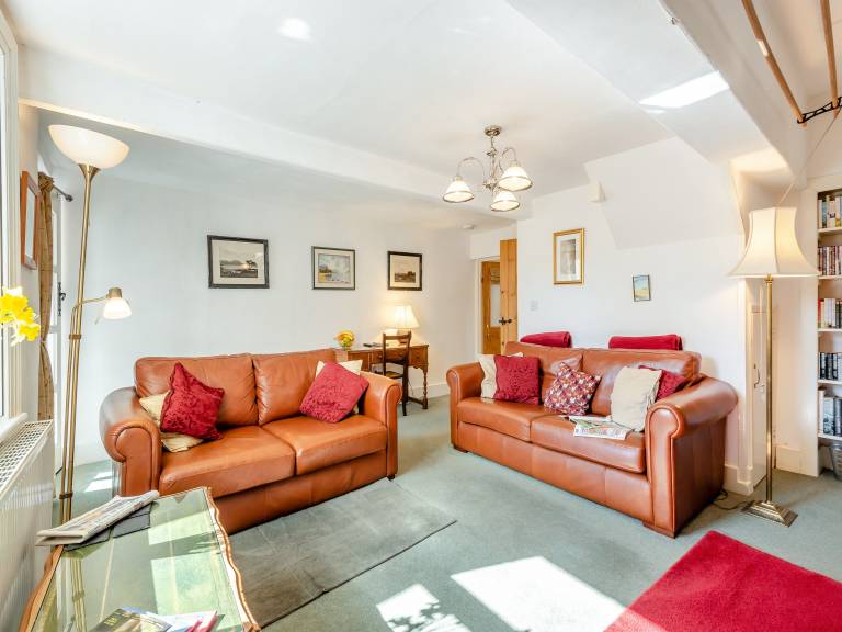 Children-friendly wonderful cottage with barbeque & yard | River view | Dogs allowed — photo 4