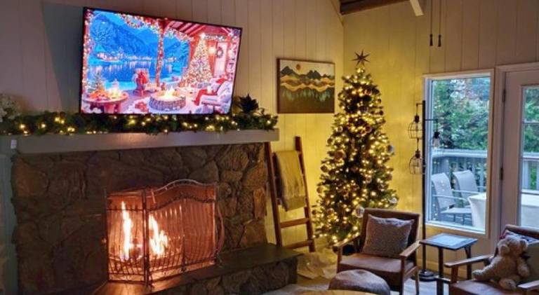 Vacation home with barbeque & terrace in Lake Arrowhead, CA