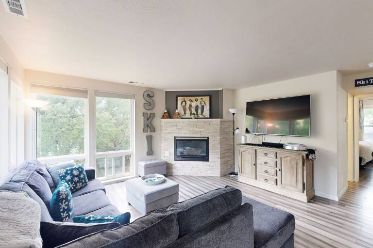 Condo  Avon