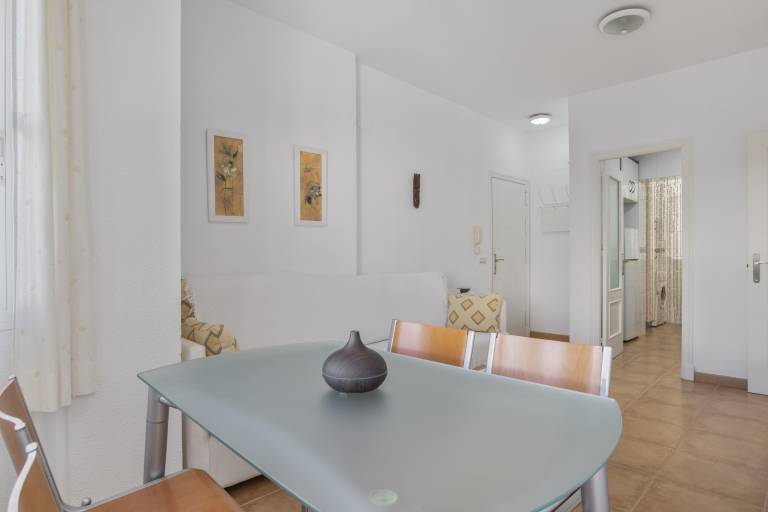 Holiday apartment with fast internet & patio | City view | Next to the beach | Good for workation | Pets allowed — photo 5