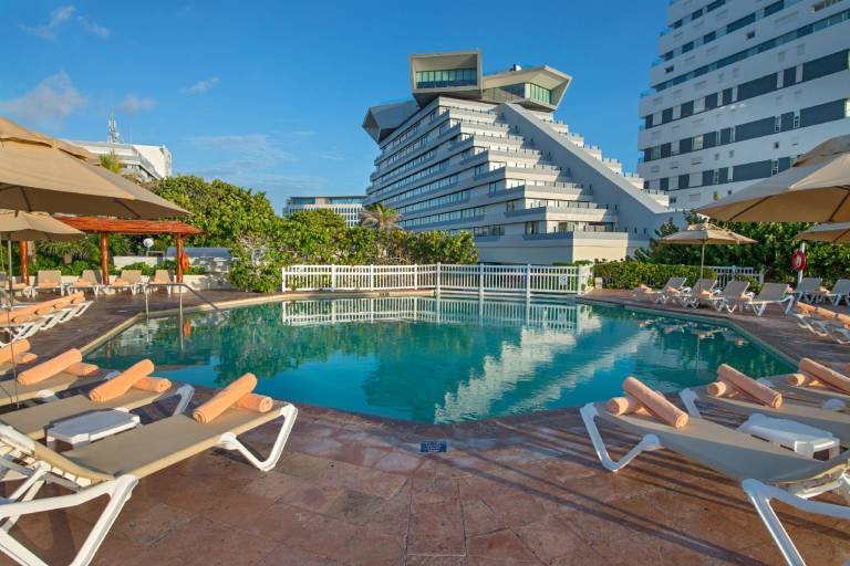 Cancun Jr Suite en resort vista al mar — photo 3