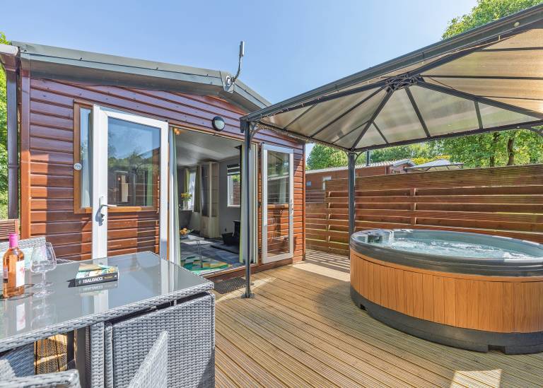 Peak Luxury Lodge