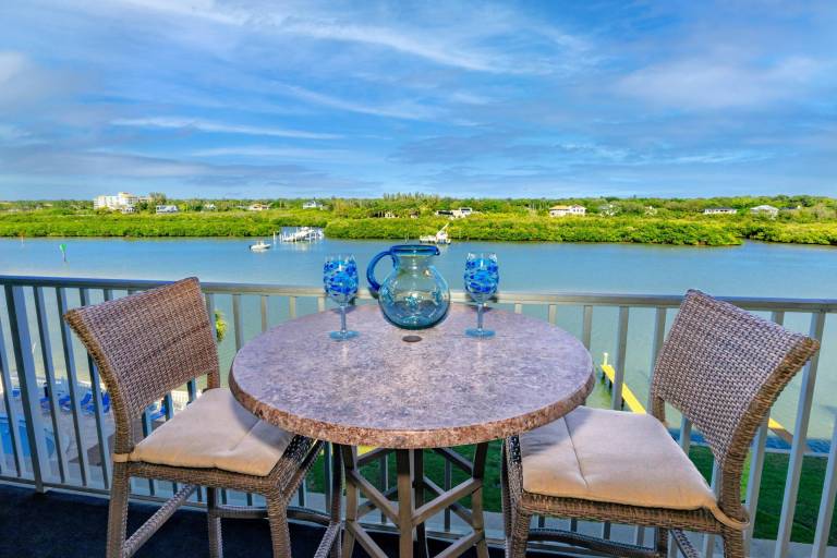 Condo North Redington Beach