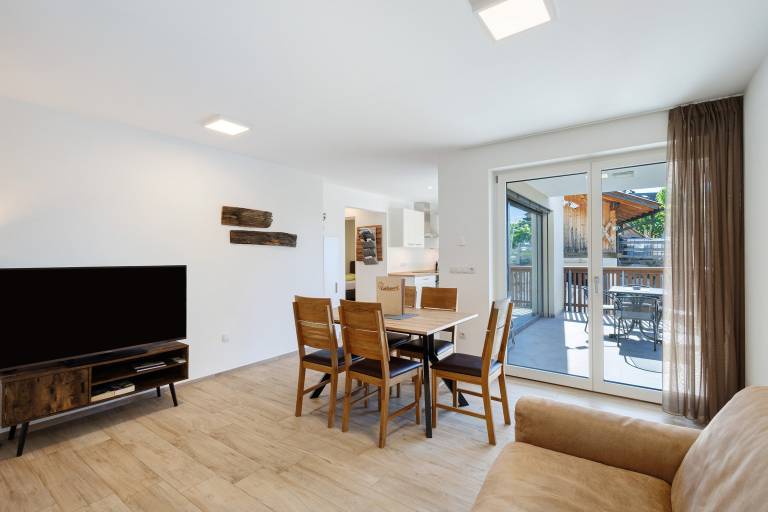 Apartment 'Zum Lindenwirt Al Tiglio' with Shared Garden, Balcony and Wi-Fi — photo 3