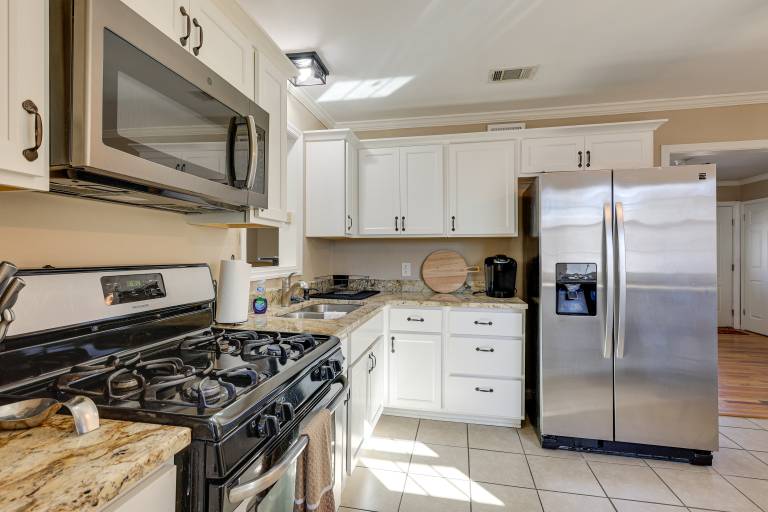 2 Mi to Downtown Savannah: Dog-Friendly Home! — photo 2