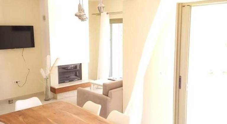 Villa with private pool, yard & patio | Suitable for remote work | Dogs allowed — photo 3