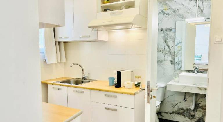 Holiday apartment with 2 rooms for 5 persons — photo 4