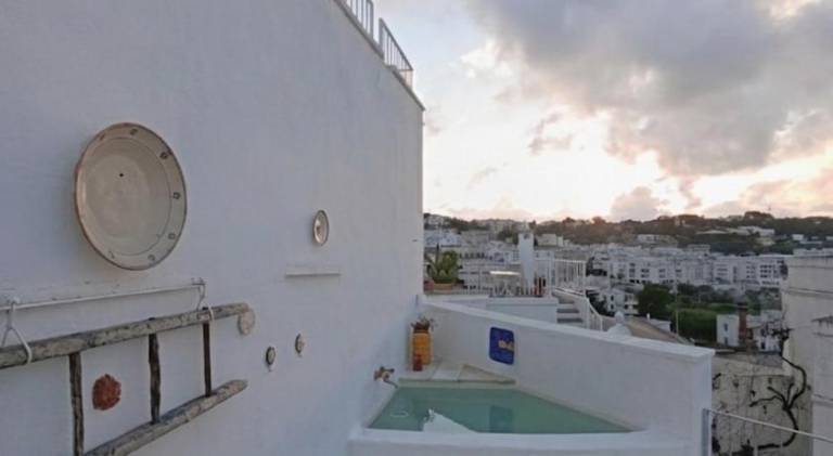 Nice vacation home with terrace | Pets are welcome in Ostuni