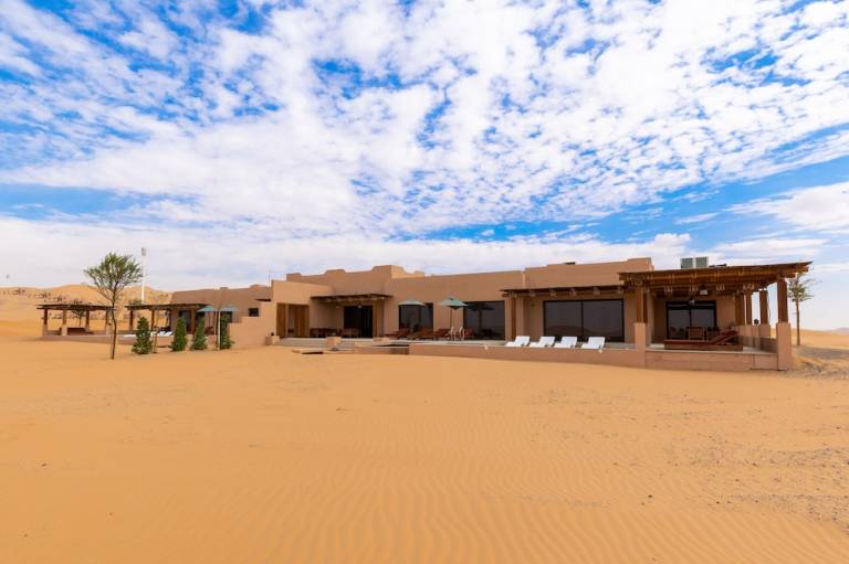 Resort  Mzeer'ah