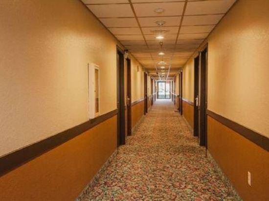 Economy Inn Auburn — photo 5