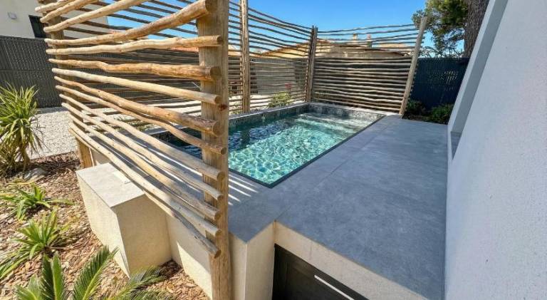 House with barbeque, private pool & terrace — photo 2
