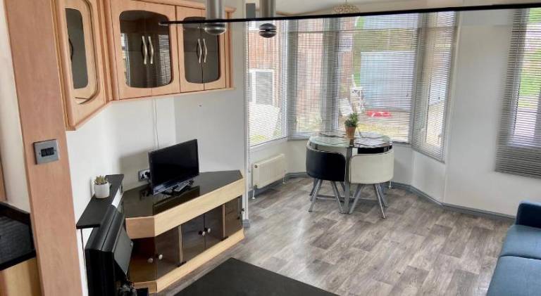 Elletson Park Wood fired Hot tubs Caravans & Pods