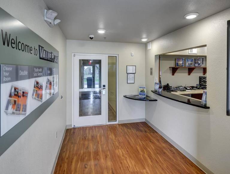 Extended Stay America Select Suites - Wichita - North — photo 4