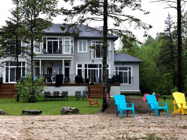 House  Kawartha Lakes