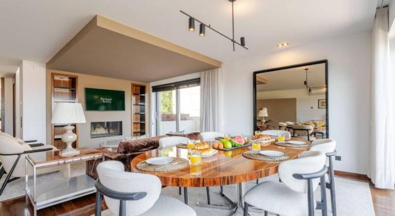 Skyline Retreat with pool by Portugal Active — photo 4