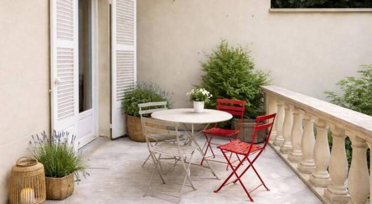 Holiday apartment with patio — photo 5