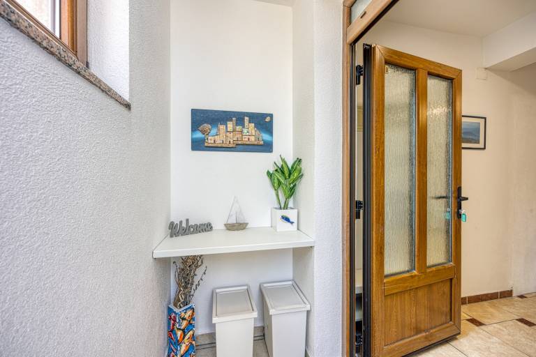 Rental apartment with terrace, BBQ & garden — photo 2