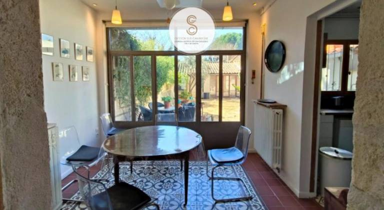 Vacation home with patio — photo 4