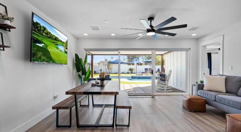 House with private pool & grill — photo 2