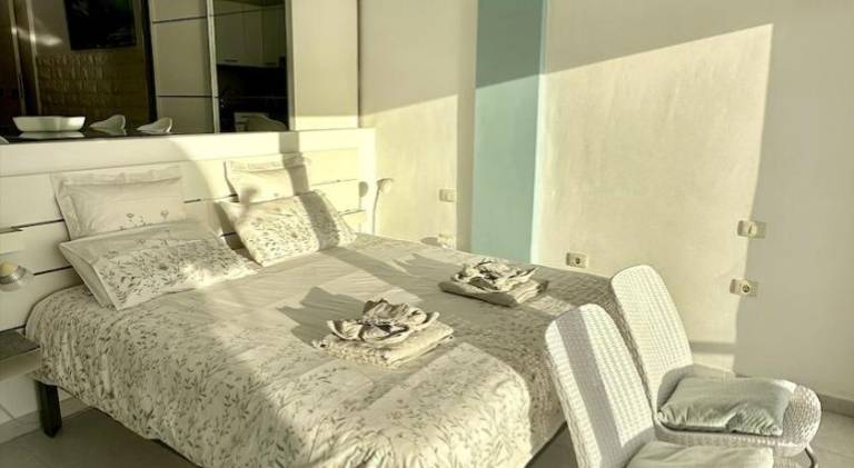 Fully equipped rental apartment with pool & terrace | Next to the beach | Dogs allowed in Adeje
