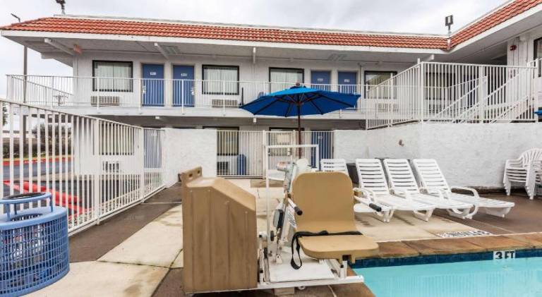 Motel 6 North Richland Hills, TX — photo 5