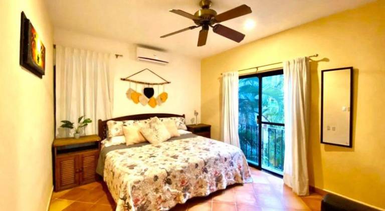 Holiday apartment with garden, pool & patio | Beach nearby | Dogs allowed — photo 2