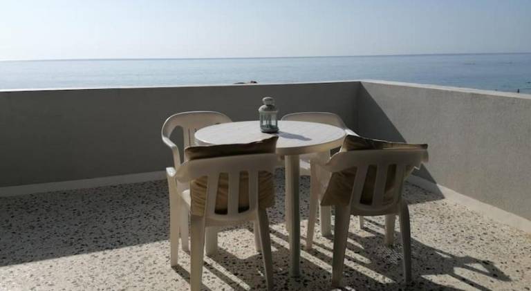 Lovely Beach Side Loft in Katerini