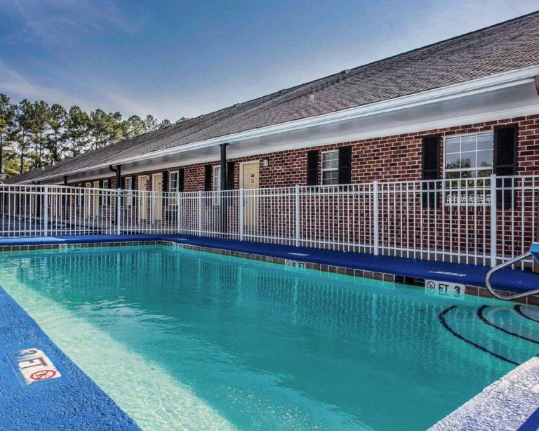 Econo Lodge Santee — photo 3