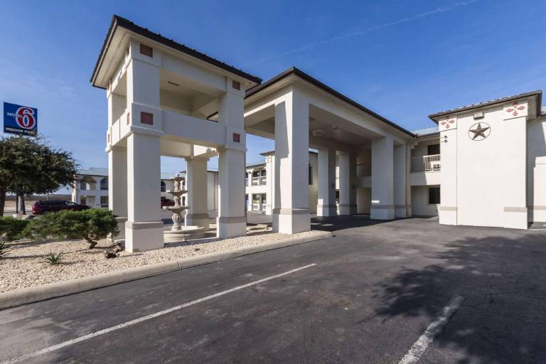 Motel 6 Junction in Junction, TX