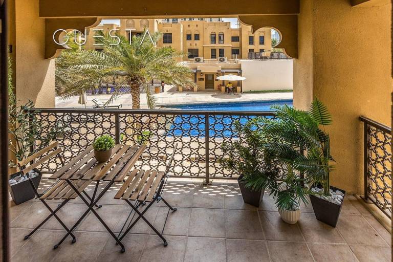 Fully equipped rental apartment with pool | Close to Burj Khalifa | Dogs allowed in Dubai