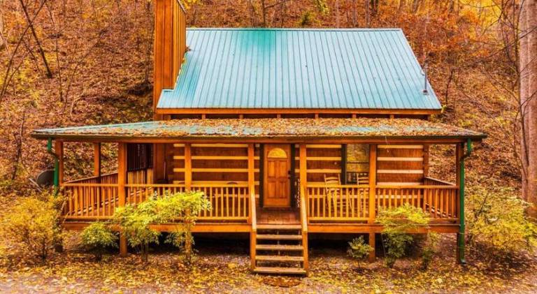 Nice house with jacuzzi | Pets are welcome in Sevierville, TN