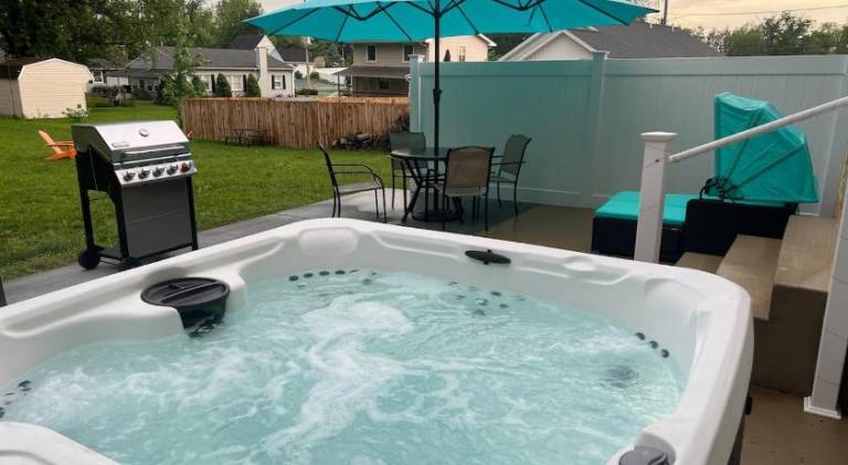 Wonderful villa with hot tub | Pet-friendly in Hershey, PA