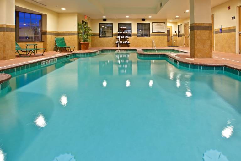 Condo  Mile Square