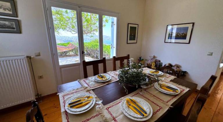 Vacation home with terrace, yard & barbecue — photo 4