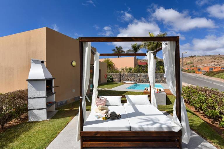 Fully equipped villa with private pool, garden & patio | Pet-friendly — photo 4