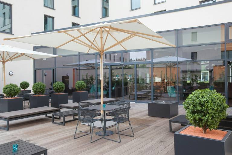 Motel One Frankfurt Messe — photo 5