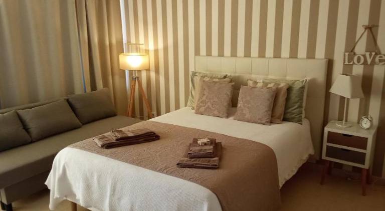 Fully equipped holiday apartment with terrace | Pet-friendly — photo 2
