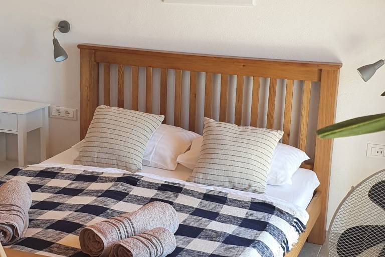 Three bedroom house with terrace and sea view Gromin Dolac, Hvar (K-24689) — photo 3