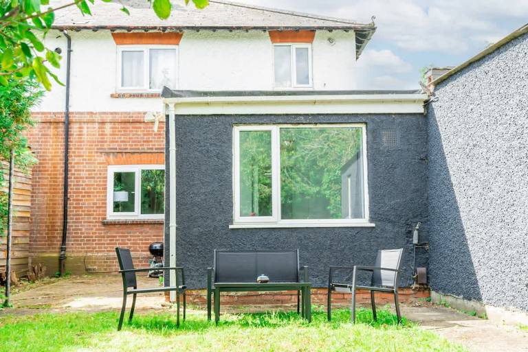 Charming Garden Flat with Free Parking Abingdon